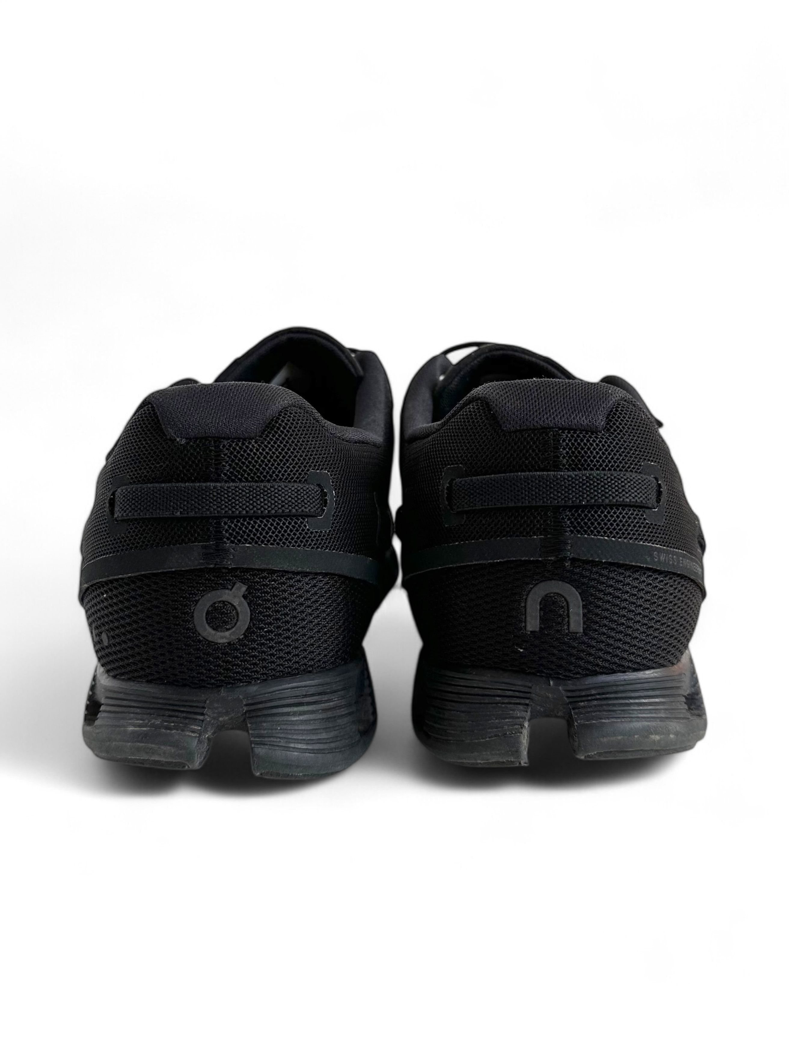 On On Running All Black Running Shoes Size US 11 / EU 44 - 5 Thumbnail