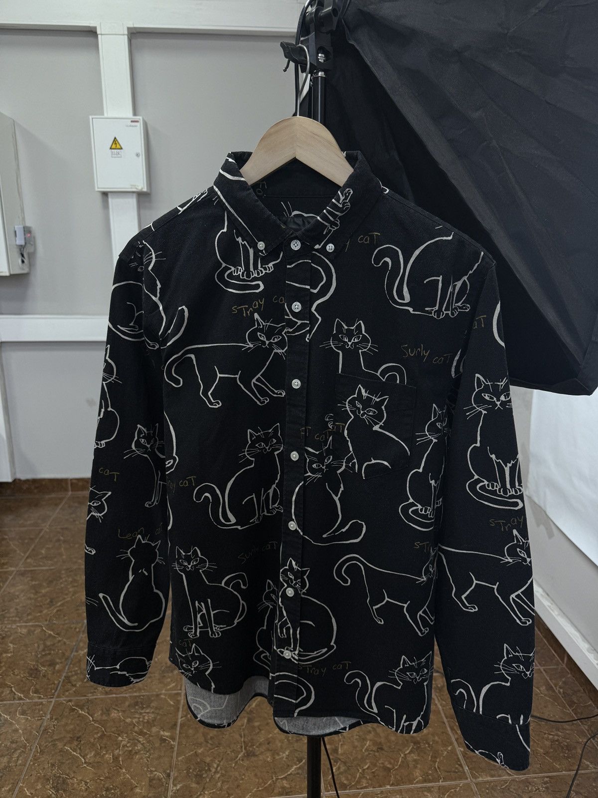 Japanese Brand 🇯🇵 Rovtski Art Cat Print Linen Button Shirt Made in Japan Y2K Size US M / EU 48-50 / 2 - 1 Thumbnail