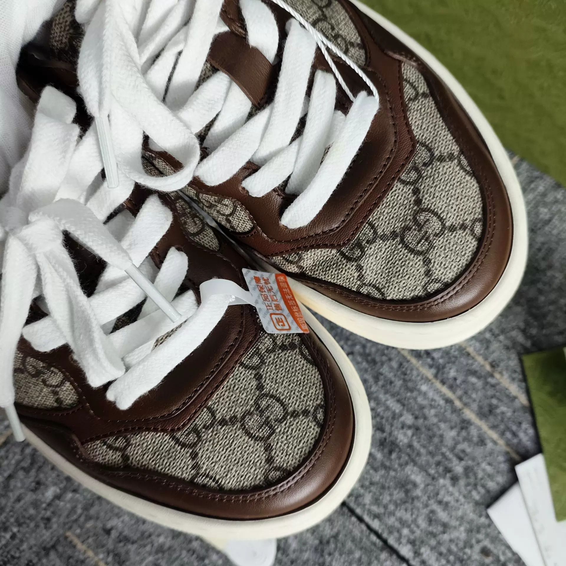 Gucci Gucci Women's GG Monogram Biscuit Sneaker 36.5 Size US 6 / IT 36 - 3 Thumbnail