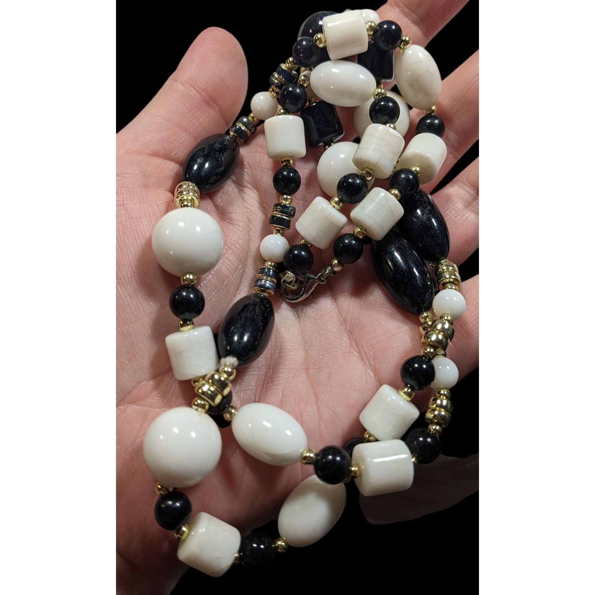 Other Retro Black White And Gold Tone Beaded Necklace Size ONE SIZE - 5 Thumbnail