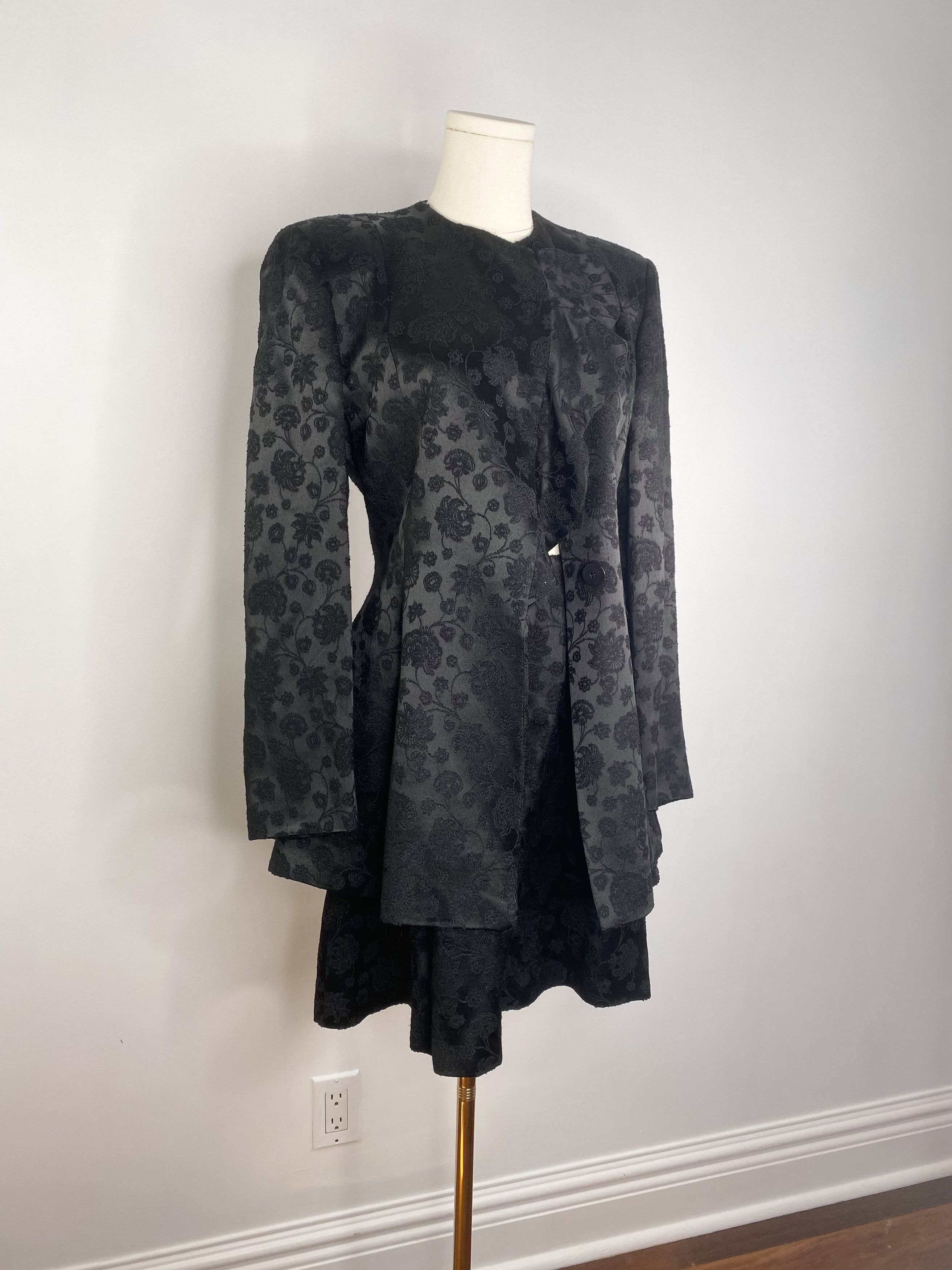 Giorgio Armani Giorgio Armani - Embroidered Black Two-Piece Suit Size S / US 4 / IT 40 - 4 Thumbnail