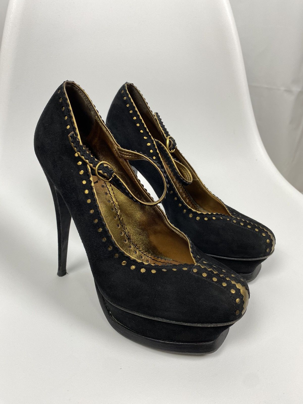 Yves Saint Laurent Yves Saint Laurent Suede Platform Heels size 39 Size US 8 / IT 38 - 7 Thumbnail