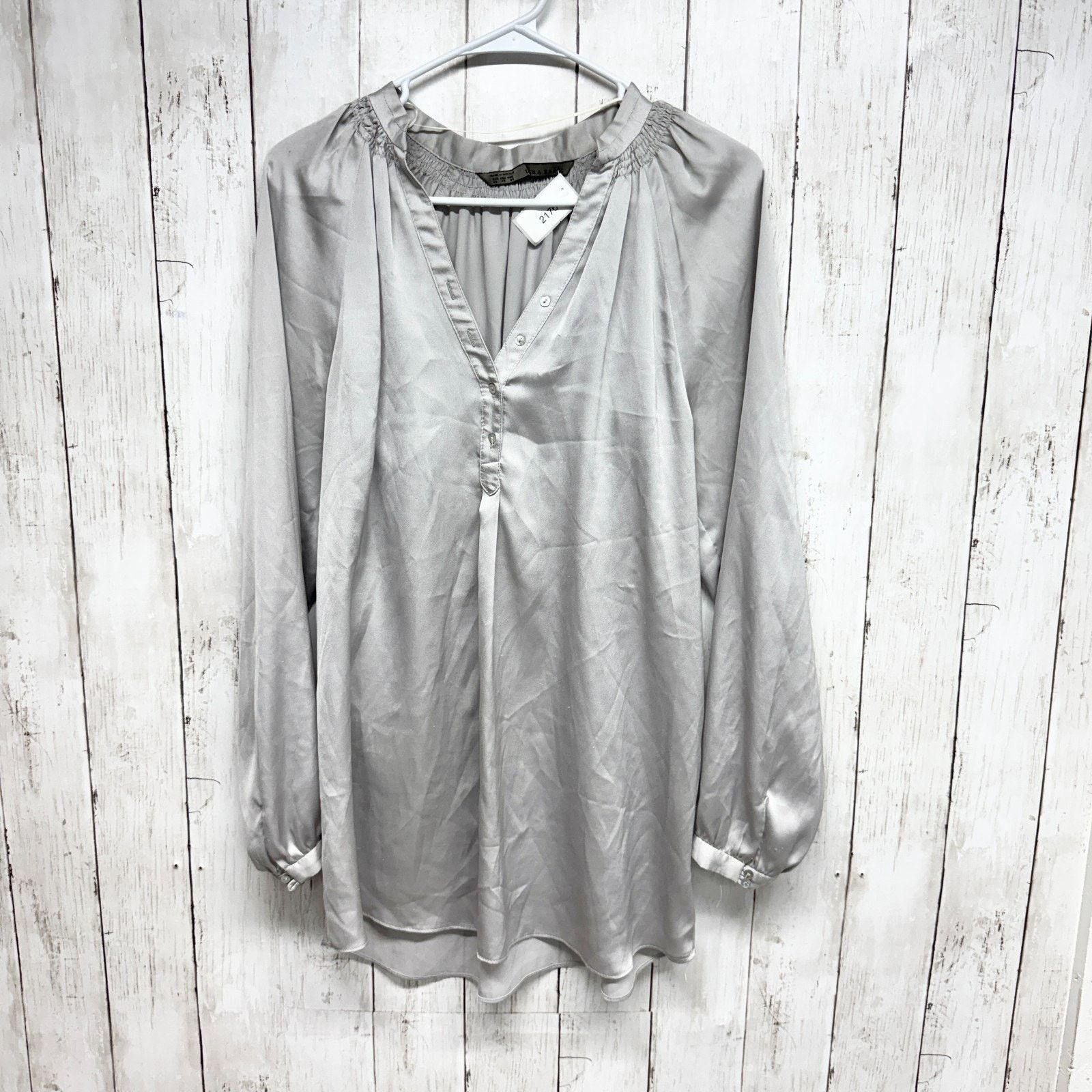 Zara Zara Basic XS Satin Button Front Long Sleeve Blouse Silver Size XS / US 0-2 / IT 36-38 - 1 Thumbnail