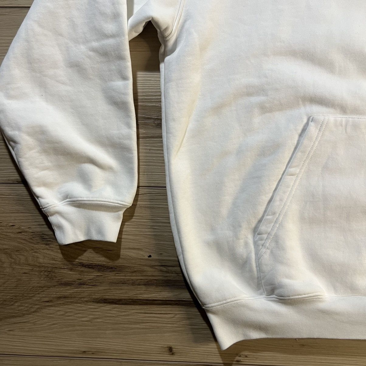 Balenciaga Balenciaga Copyright Green Logo White Pullover Hoodie Size US S / EU 44-46 / 1 - 2 Thumbnail
