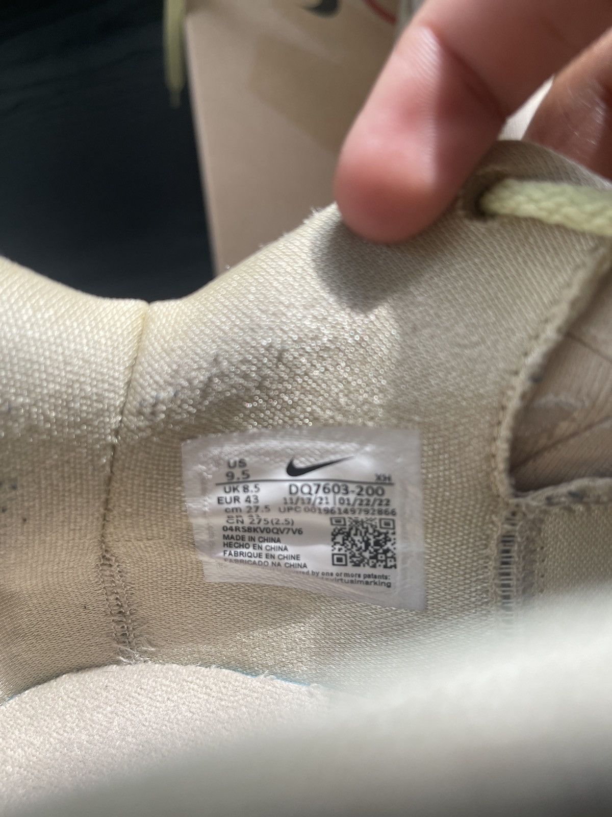 Nike Kyrie Low 5 N7 Size US 9.5 / EU 42-43 - 2 Thumbnail