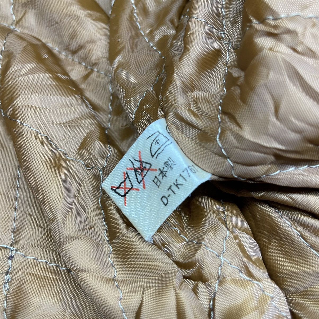 Japanese Brand Vintage JapaneseBrand T’bis Studio curduroy trucker jacket Size US M / EU 48-50 / 2 - 13 Thumbnail