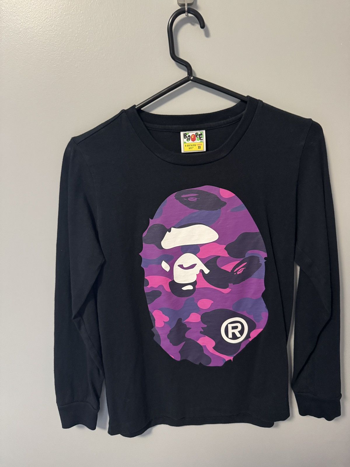 Bape Long sleeve Bape tee in black with purple camo ape head Size XS / US 0-2 / IT 36-38 - 1 Thumbnail