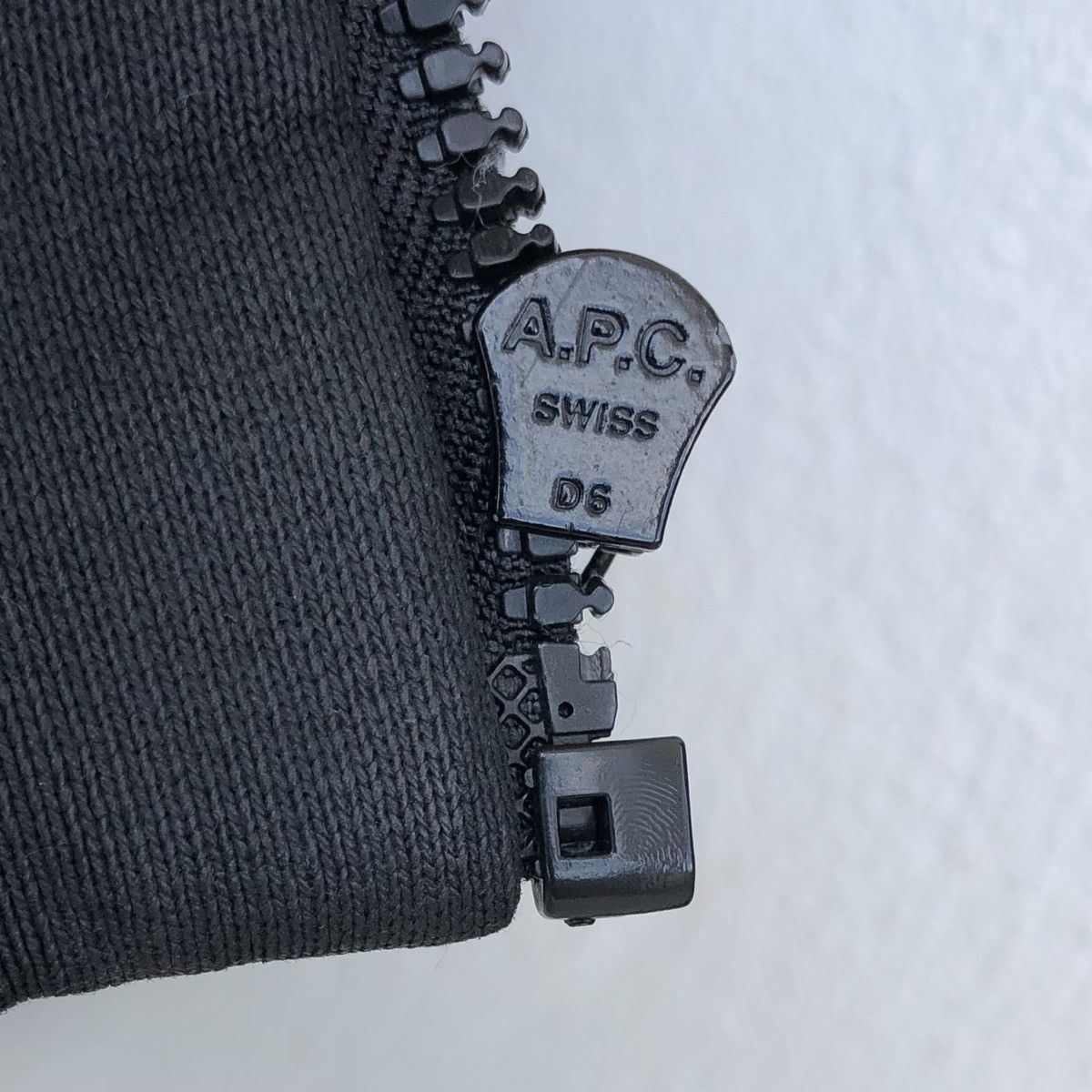 A.P.C. Vintage A.P.C Plain Zipper Hoodie Sweatshirts/Jacket Size US M / EU 48-50 / 2 - 13 Thumbnail