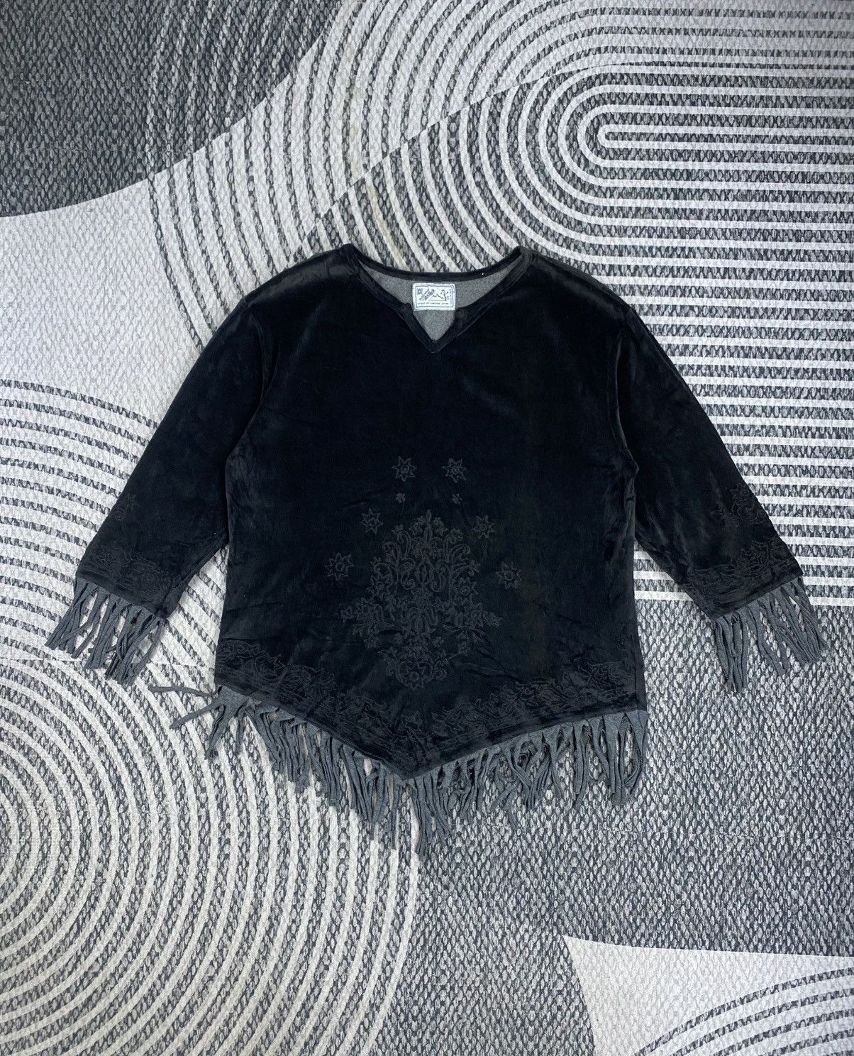 Rare Panther Vtg Panter Japan Black Velvet Poncho Style Blouse Size M / US 6-8 / IT 42-44 - 1 Thumbnail