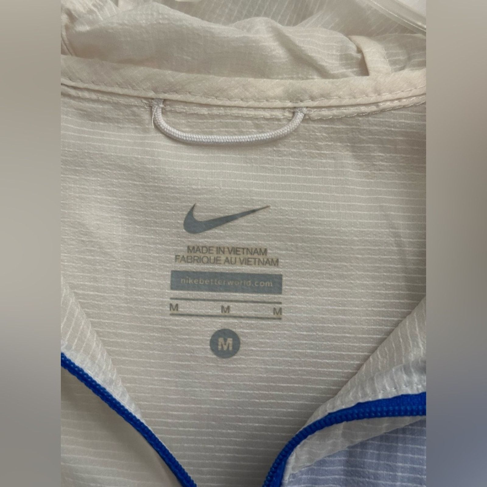 Nike Nike Impossibly Light Running Jacket Womens M WHITE BLUE Size M / US 6-8 / IT 42-44 - 2 Thumbnail