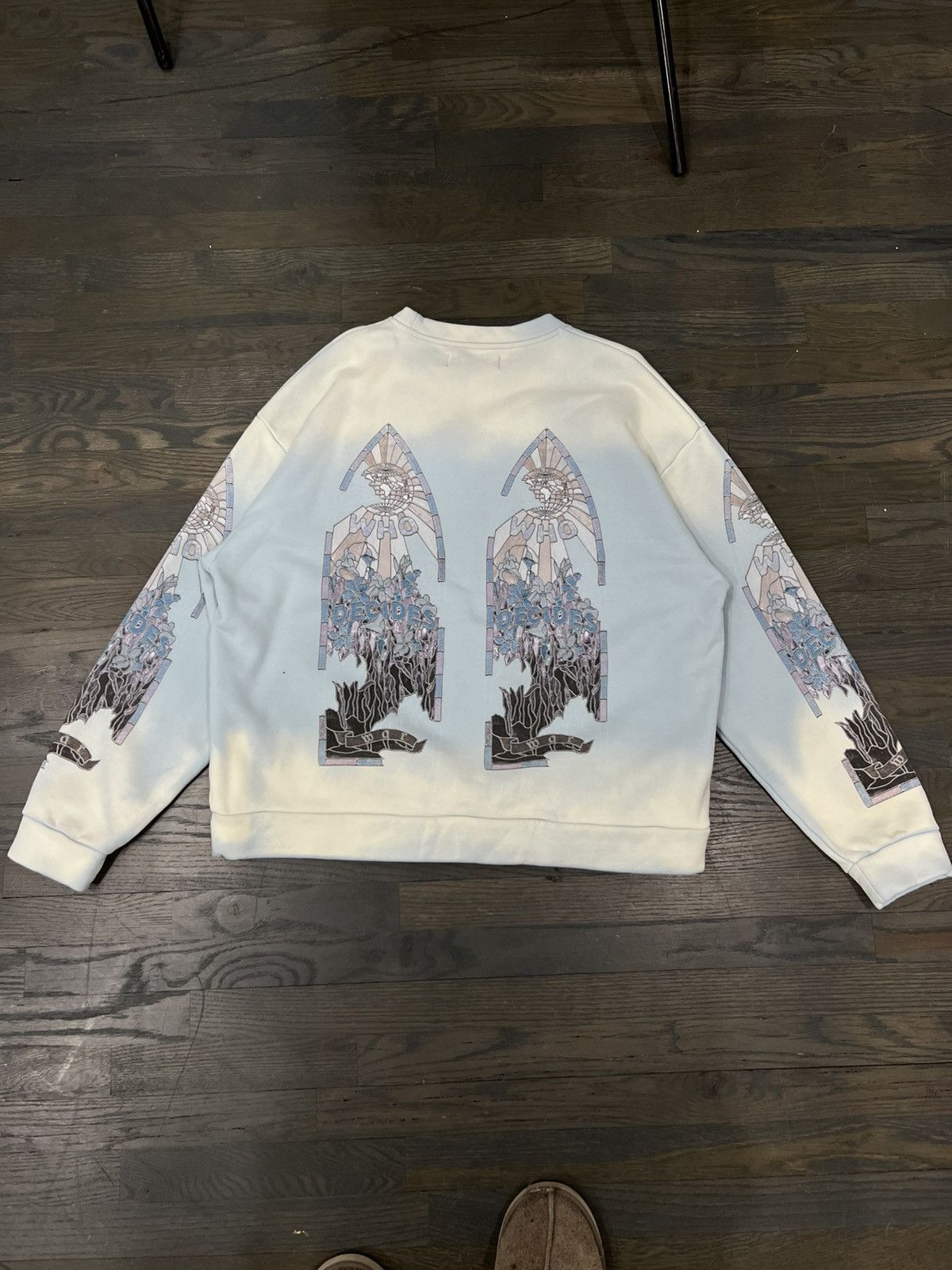 Who Decides War New disintegrated stained glass window crewneck Size US M / EU 48-50 / 2 - 4 Thumbnail