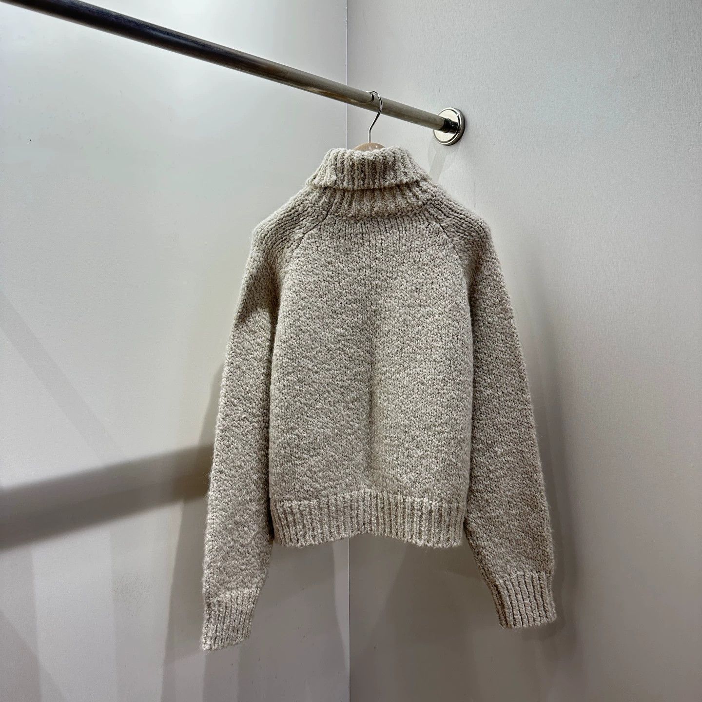 Louis Vuitton LV mar62 26SS ski t-neck logo alpaca sweater M Size M / US 6-8 / IT 42-44 - 2 Thumbnail