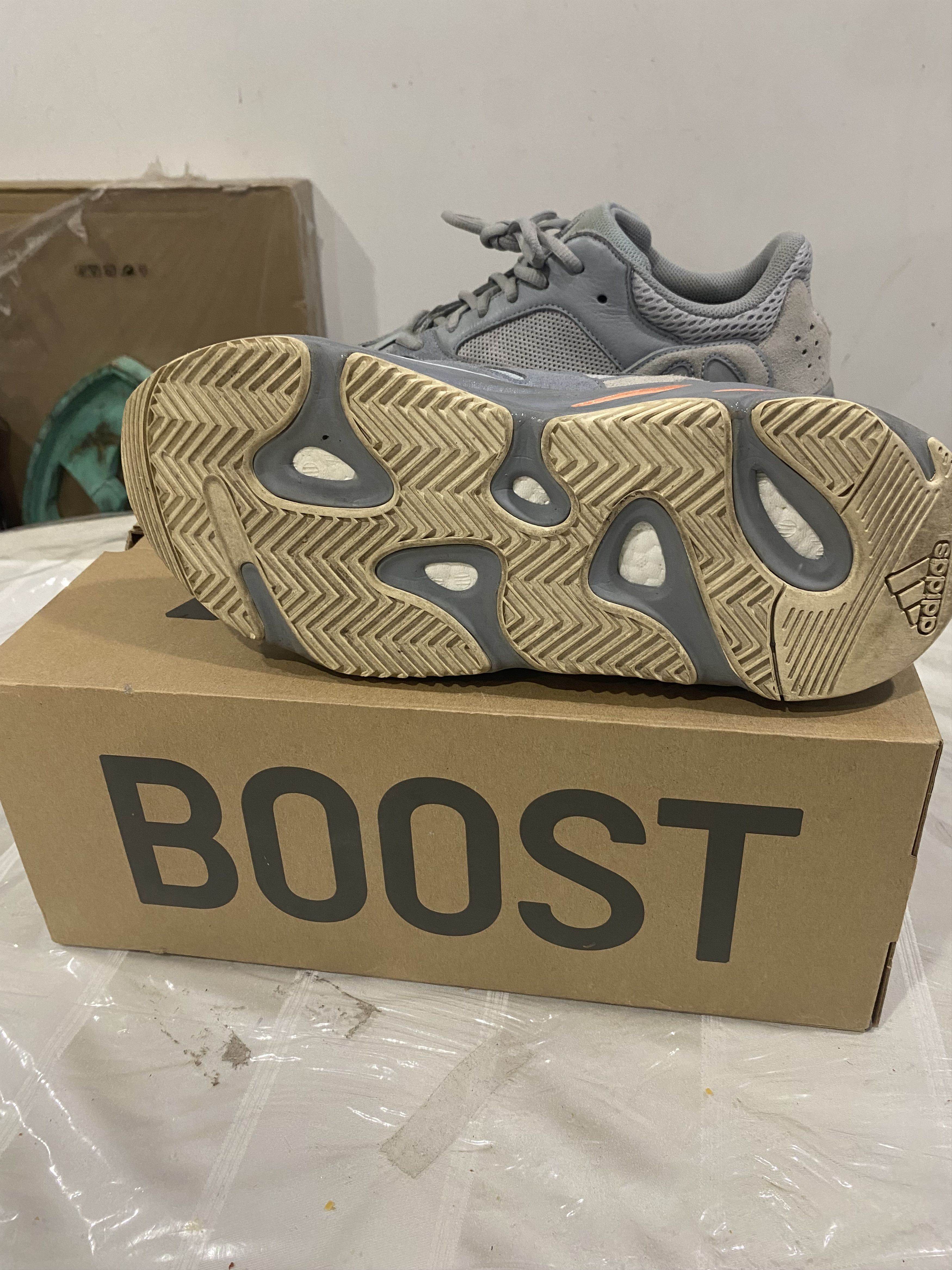 Yeezy YEEZY BOOST 700 INERTIA Size US 11 / EU 44 - 5 Thumbnail