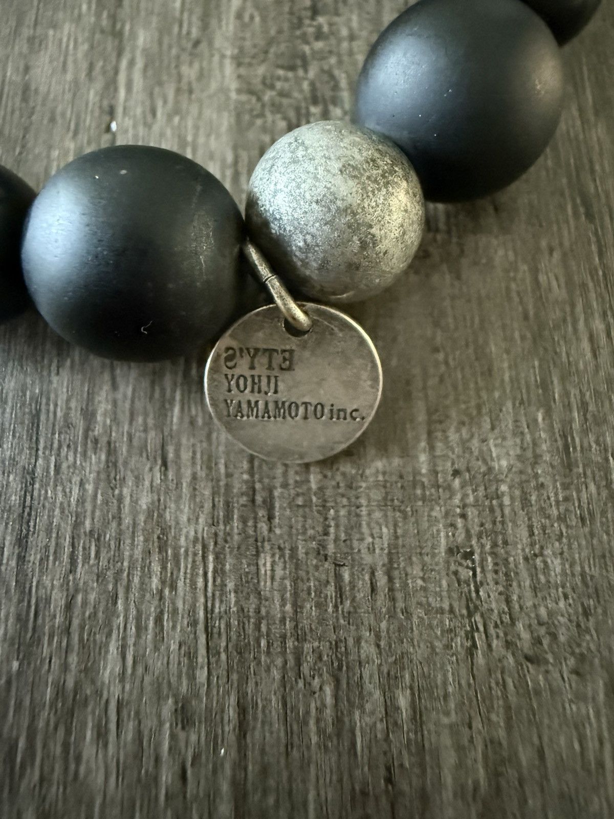 ONYX BEAD+LAVA STONE BRACELET(FREE SIZE Black): S'YTE｜THE