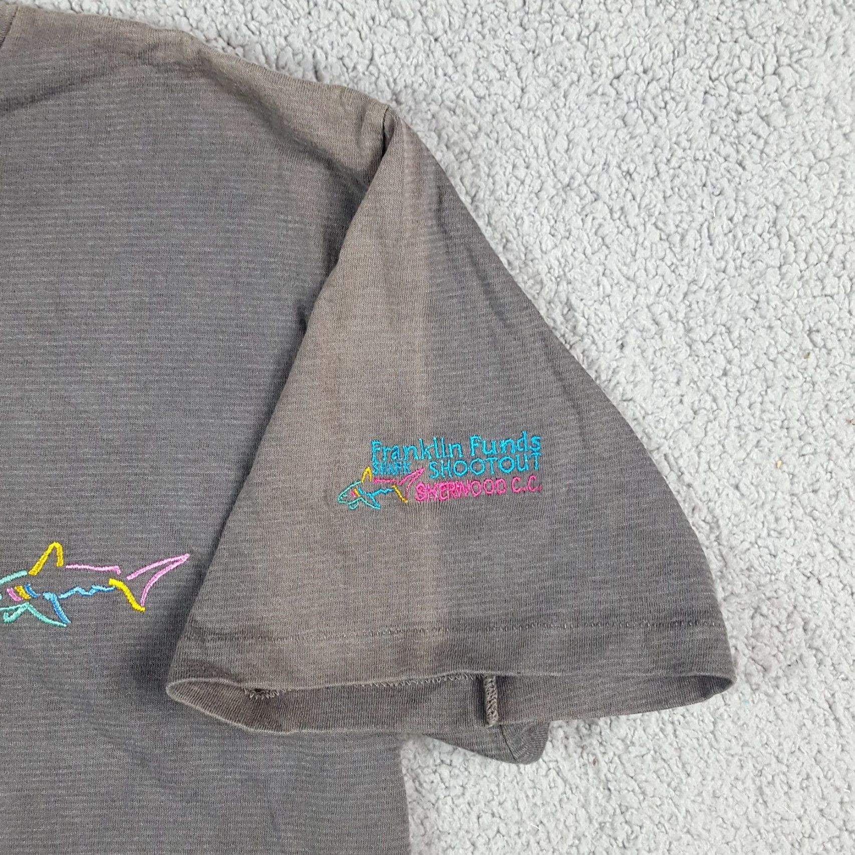 Logo 7 VINTAGE Greg Norman Golf Shark Logo Faded Gray Men's Medium T-Shirt 90s Y2K Casual Preppy Grunge US Made Size US M / EU 48-50 / 2 - 4 Thumbnail