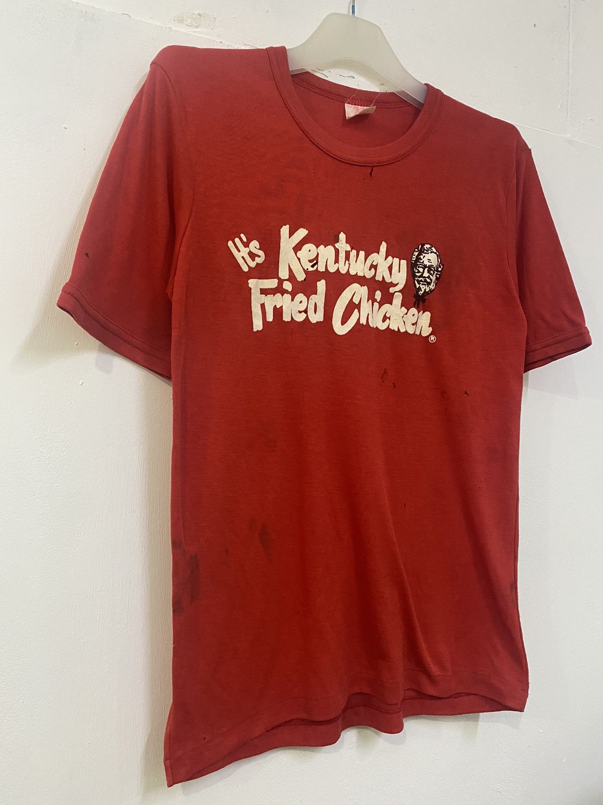 Vintage 💥OFFER PRICE💥VINTAGE 80s THRASHED KFC ITS FINGER LICKIN GOOD Size US M / EU 48-50 / 2 - 2 Thumbnail