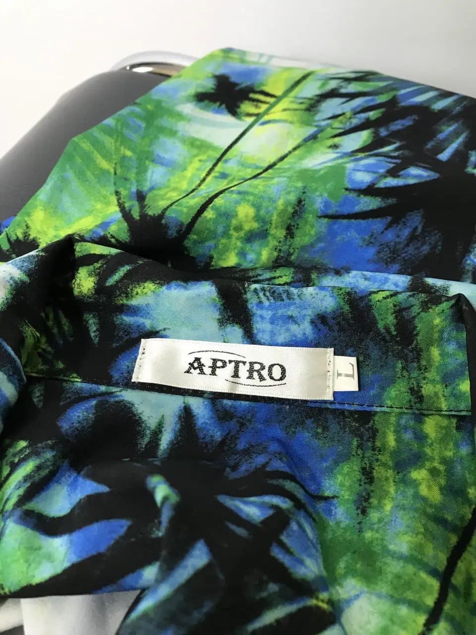 Vintage APTRO Hawaiian shirt size L Size US L / EU 52-54 / 3 - 3 Thumbnail