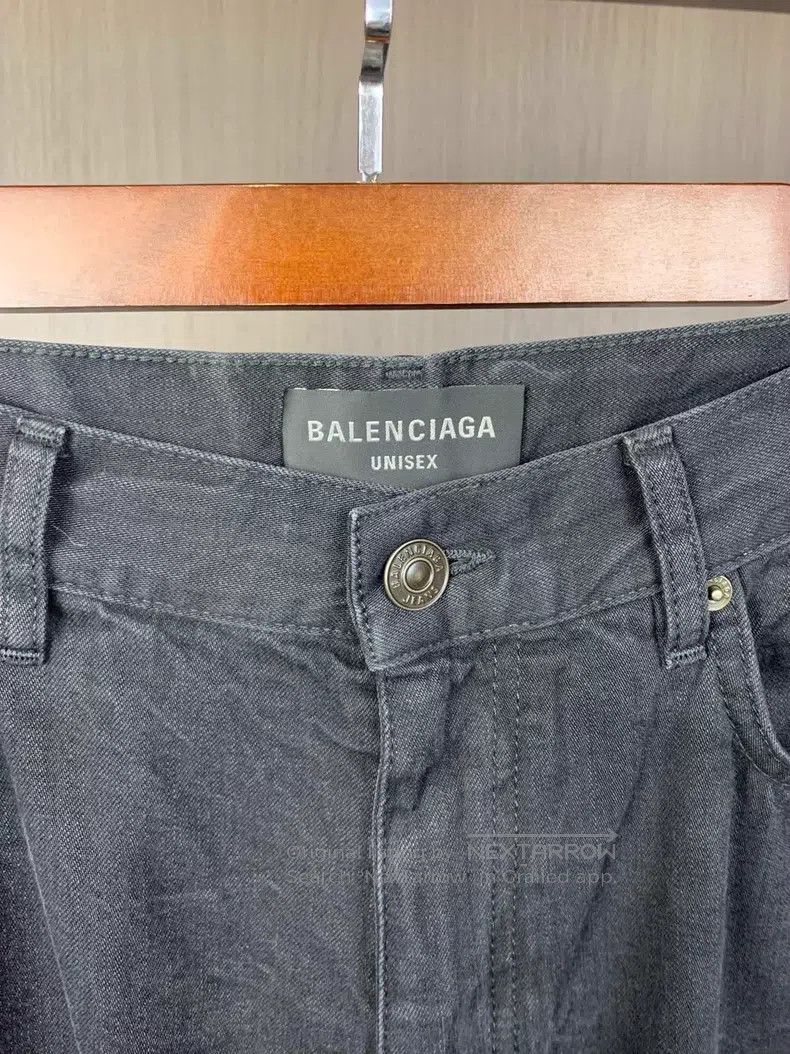 Balenciaga Balenciaga size M Slightly Flared Jeans Size US 27 - 3 Thumbnail