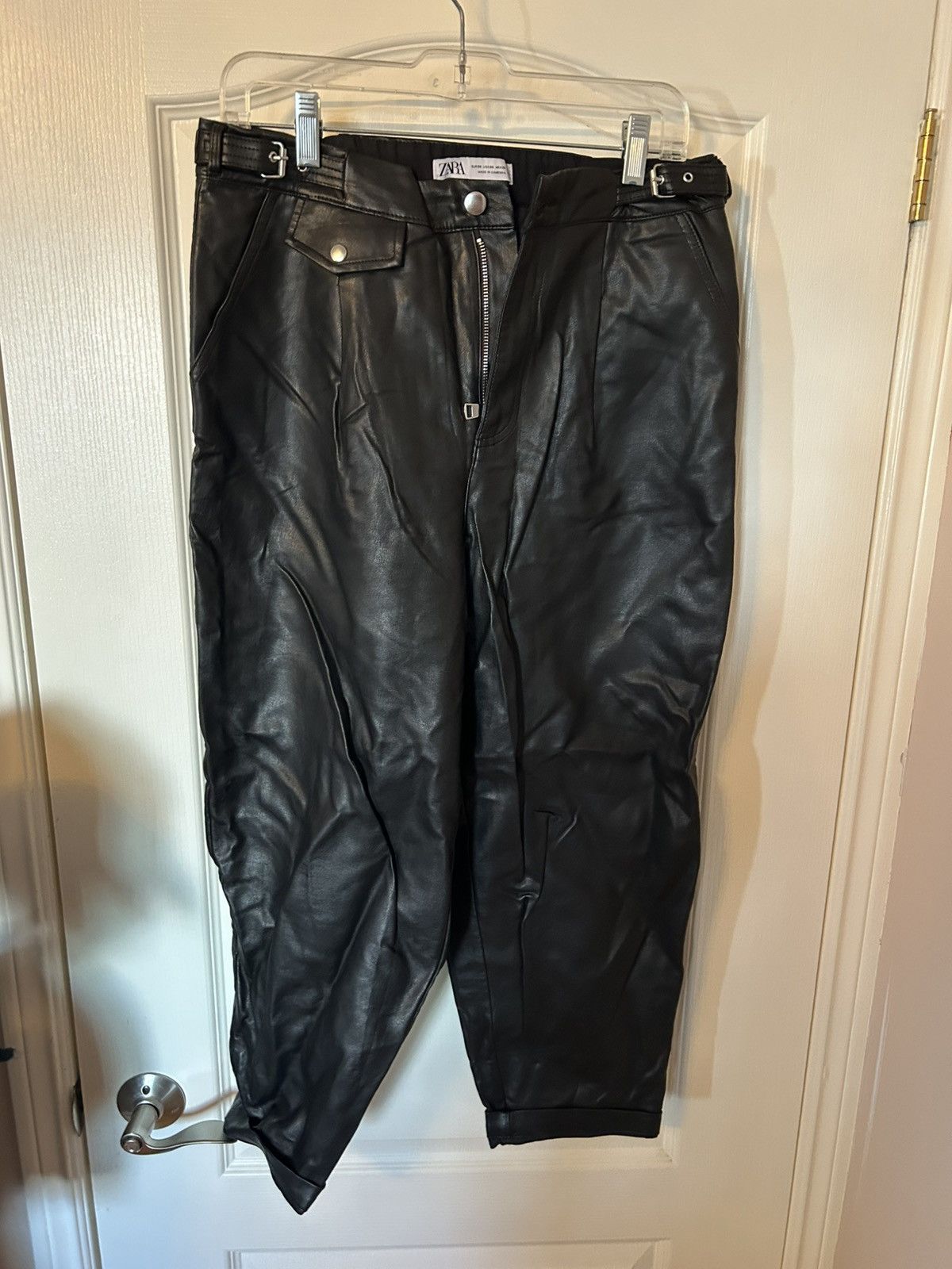 Zara Faux leather pants Size 26" / US 2 / IT 38 - 1 Thumbnail
