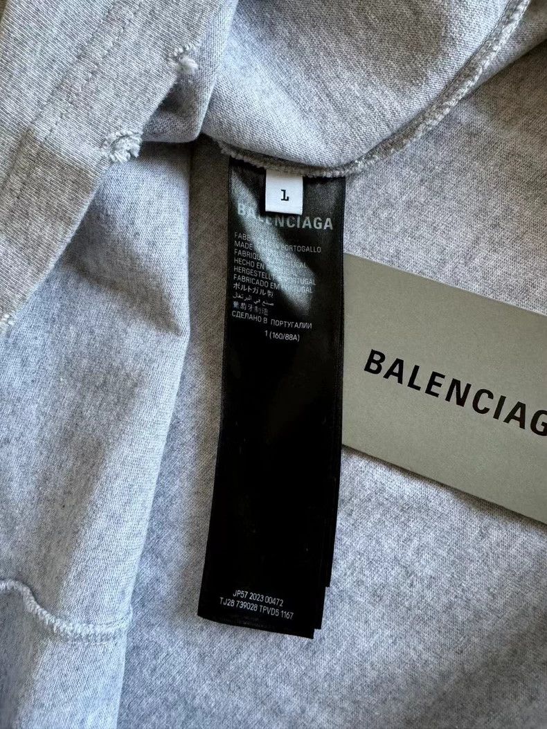 Balenciaga Balenciaga Grey Be Kind patch to make old short sleeves Size US S / EU 44-46 / 1 - 4 Thumbnail