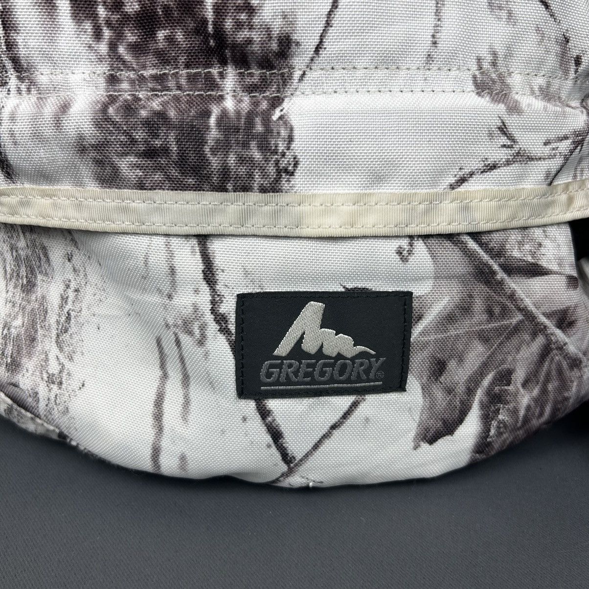 Gregory Vintage Gregory Tailmate S White Timber Waist Bag Size ONE SIZE - 2 Thumbnail