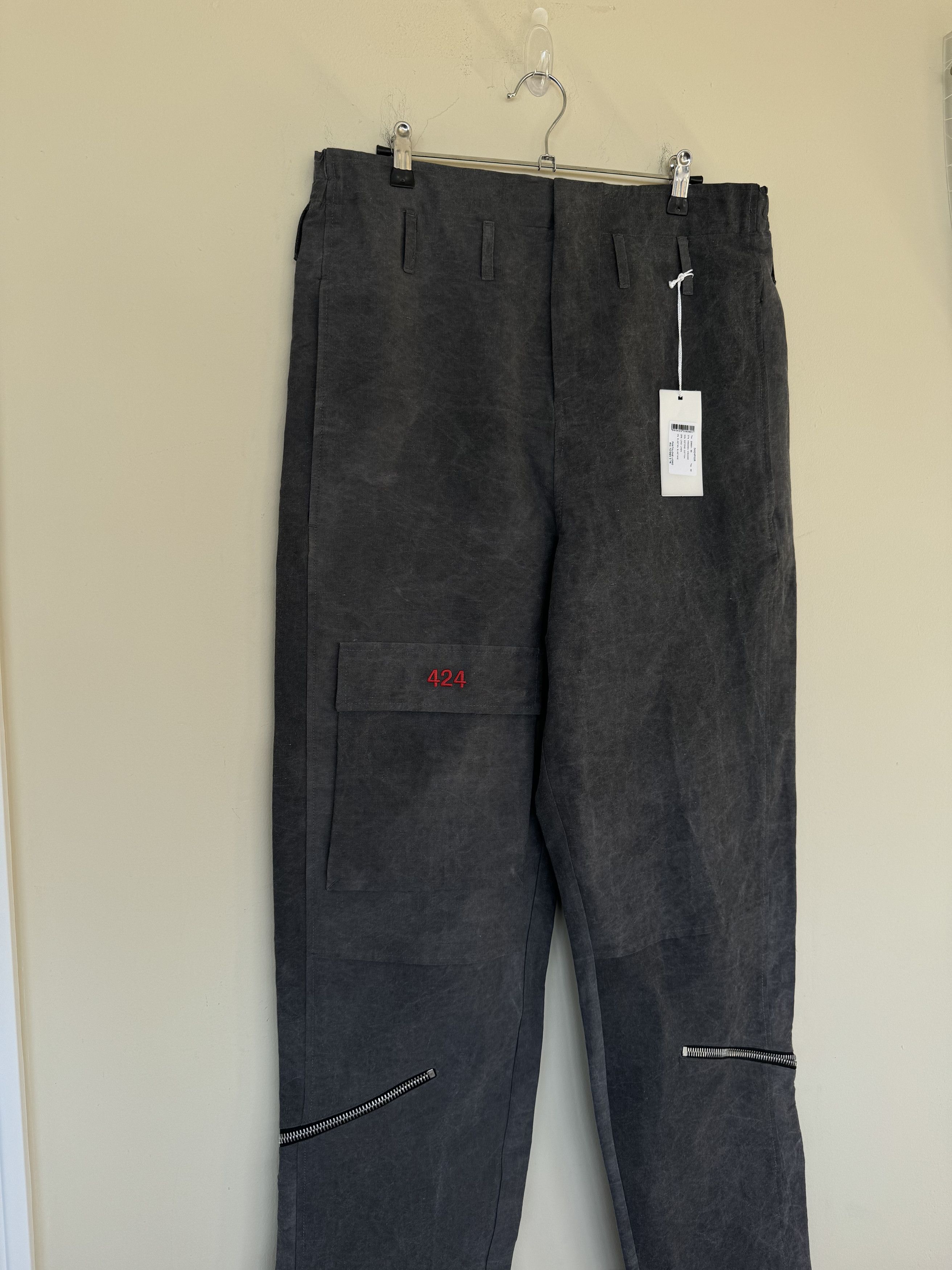 424 424 Gray Cargos NWT Size US 34 / EU 50 - 4 Thumbnail