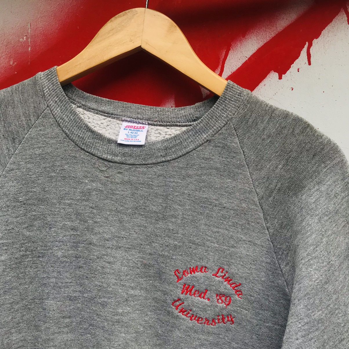 Vintage Vintage Crewneck Embroidered Sweatshirts Size US L / EU 52-54 / 3 - 1 Thumbnail