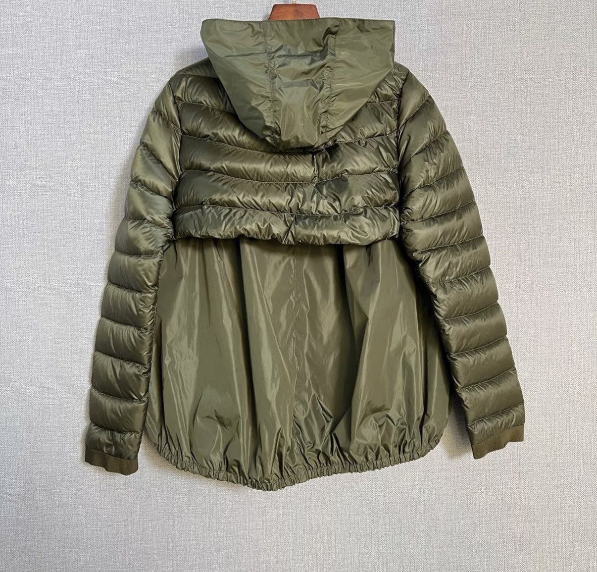 Moncler Moncler Army Green Paneled Logo Sleeve Patch Down Jacket Size US S / EU 44-46 / 1 - 2 Thumbnail