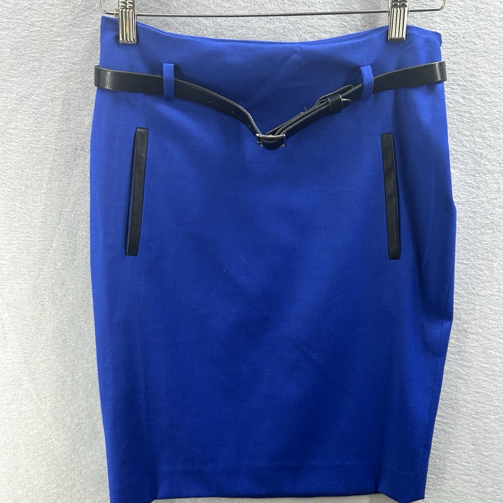 Vintage Yigal Azrouel Skirt Womens 4 Blue Black Leather Belt Business Trim Quiet Luxury Size 27" / US 4 / IT 40 - 2 Thumbnail