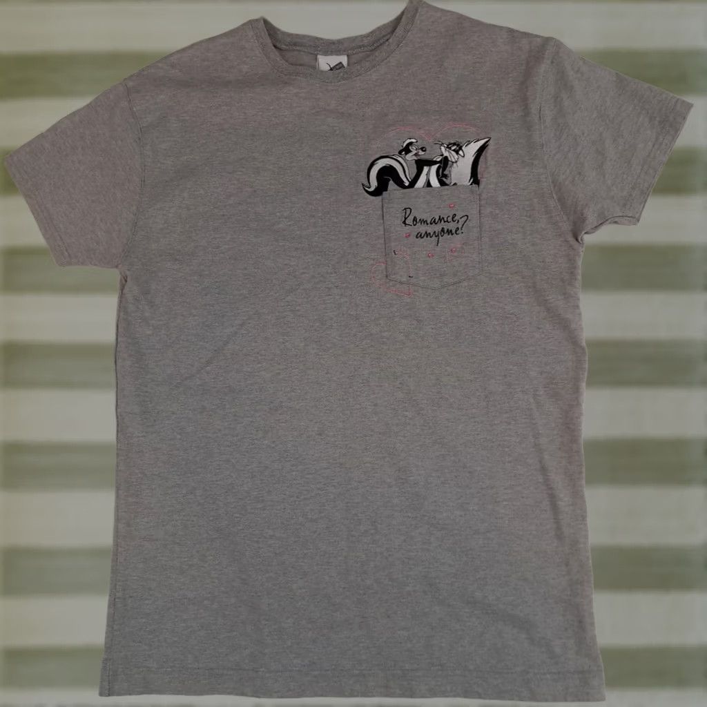 Vintage VINTAGE Warner Bros Studio Store Pepe Le Pew & Penelope Pussycat True Romance Printed T-Shirt 2001 Small Size US L / EU 52-54 / 3 - 1 Thumbnail