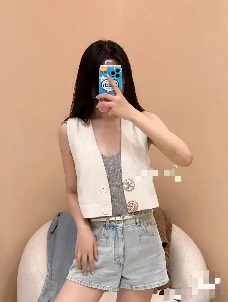 Chanel 21C light blue beaded pocket denim shorts 2504-Nexta