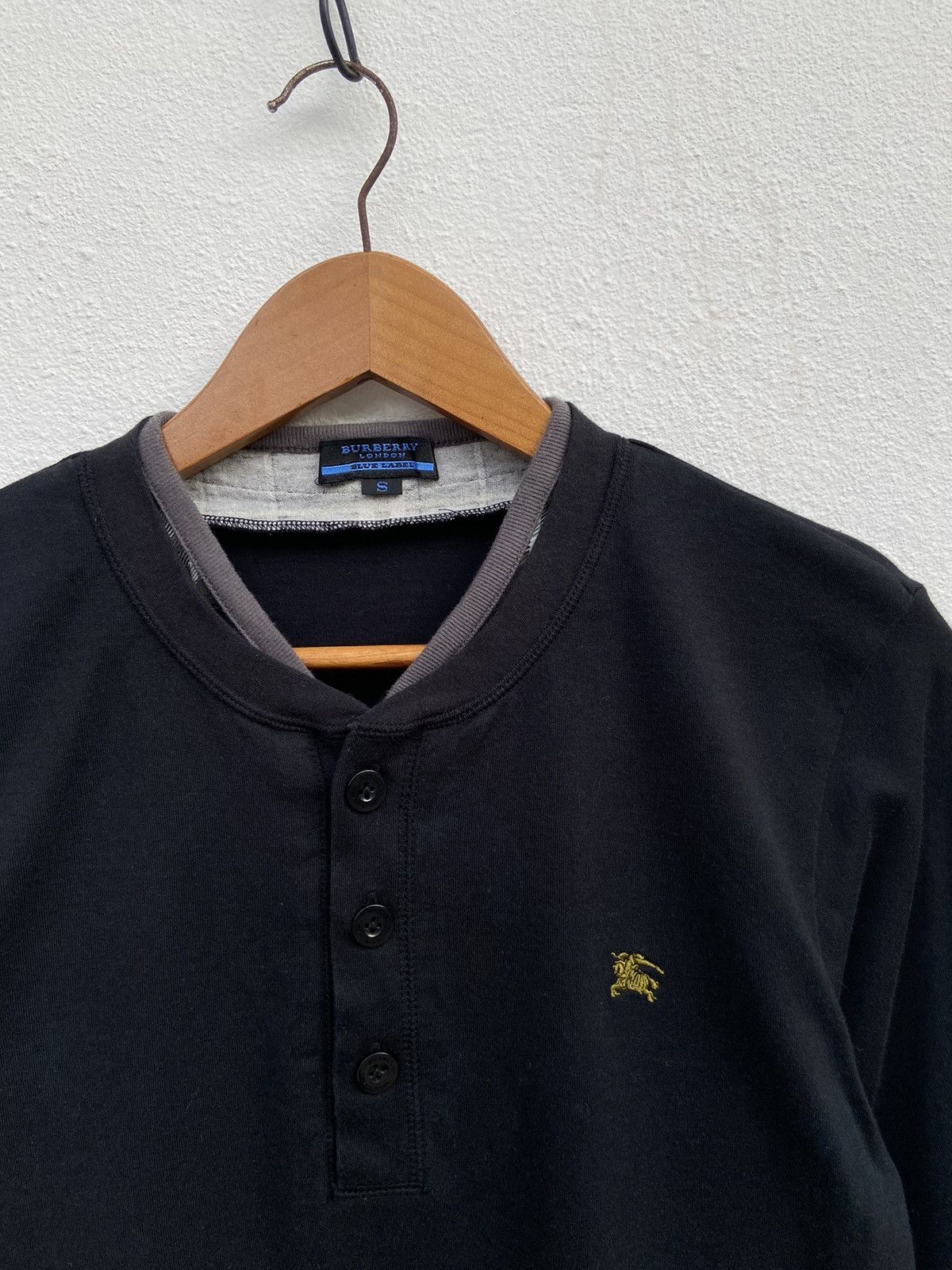 Burberry 🔥 Burberry Black Label long sleeve Burberry Henley shirt Size US S / EU 44-46 / 1 - 2 Thumbnail