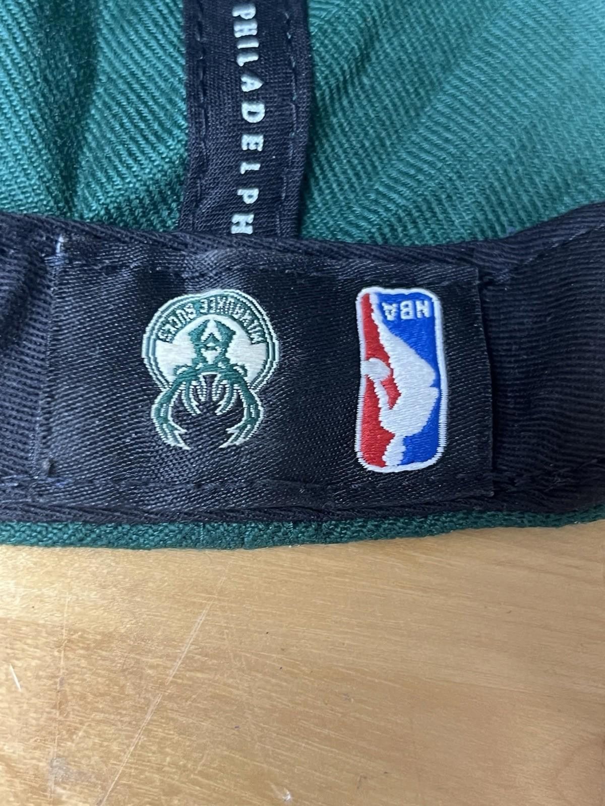 Mitchell & Ness Milwaukee Bucks Mitchell & Ness Black NBA Snapback Baseball Size ONE SIZE - 10 Thumbnail