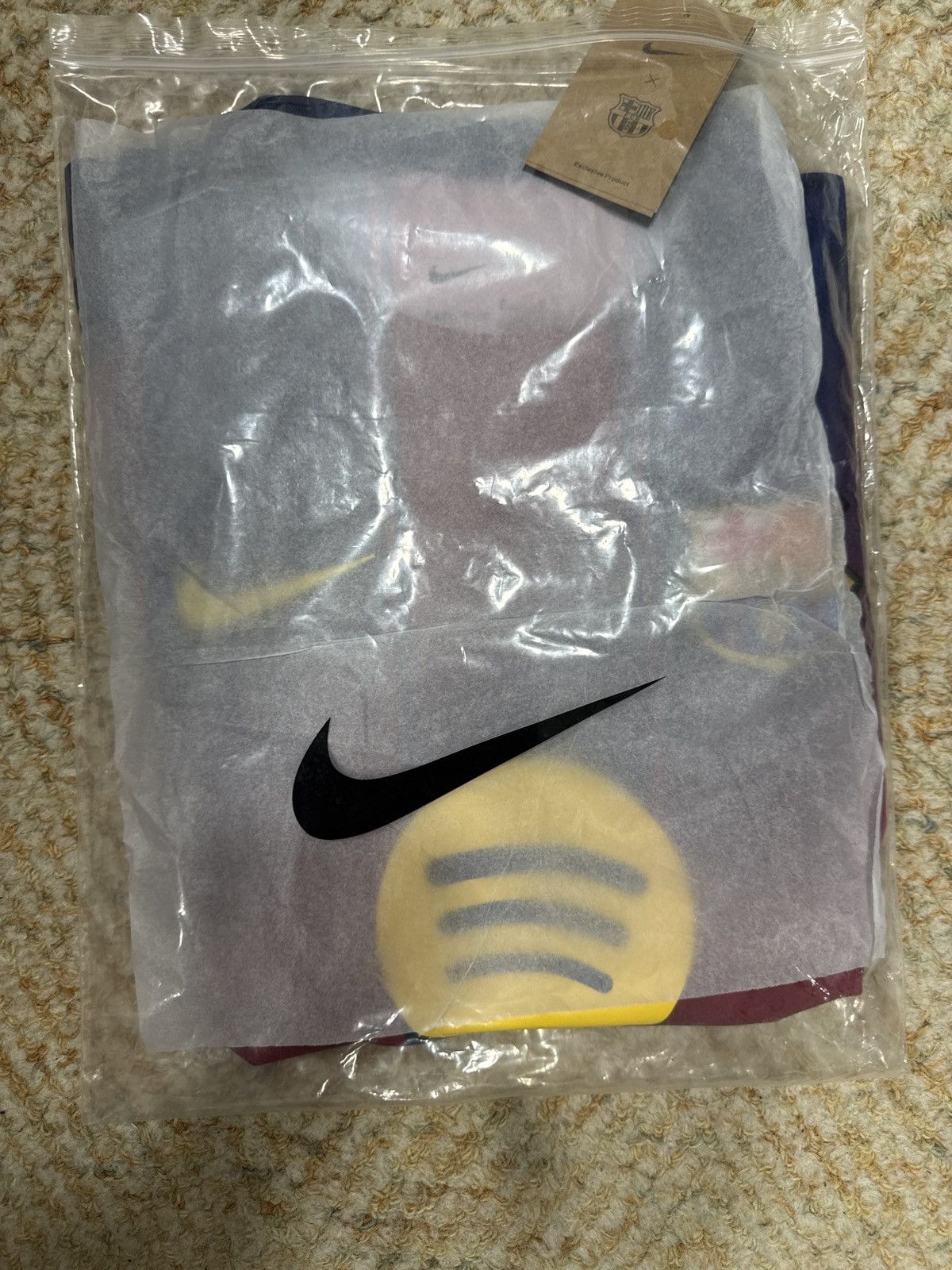 Nike Barcelona 25/26 Home Jersey Size US S / EU 44-46 / 1 - 3 Thumbnail