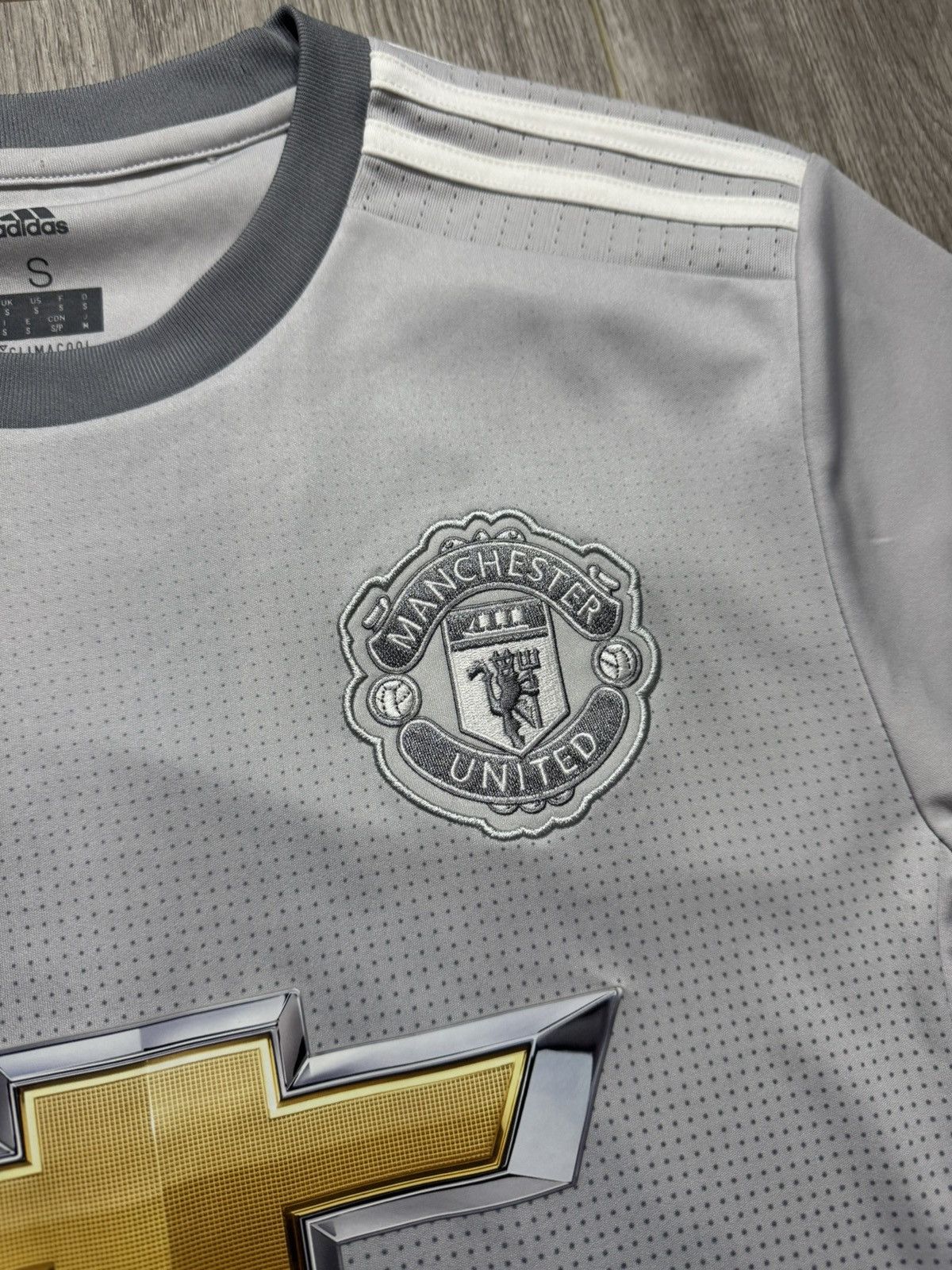 Adidas Paul Pogba Manchester United Jersey adidas 3rd Kit 2017/18 Size US S / EU 44-46 / 1 - 4 Thumbnail