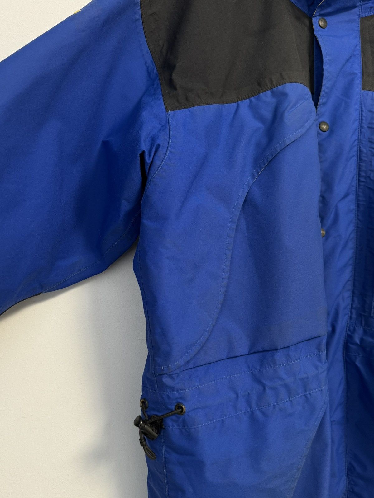 Berghaus Vintage 90’S Berghaus Mera Peak Gore-tex Jacket Men’s Medium Size US M / EU 48-50 / 2 - 8 Thumbnail