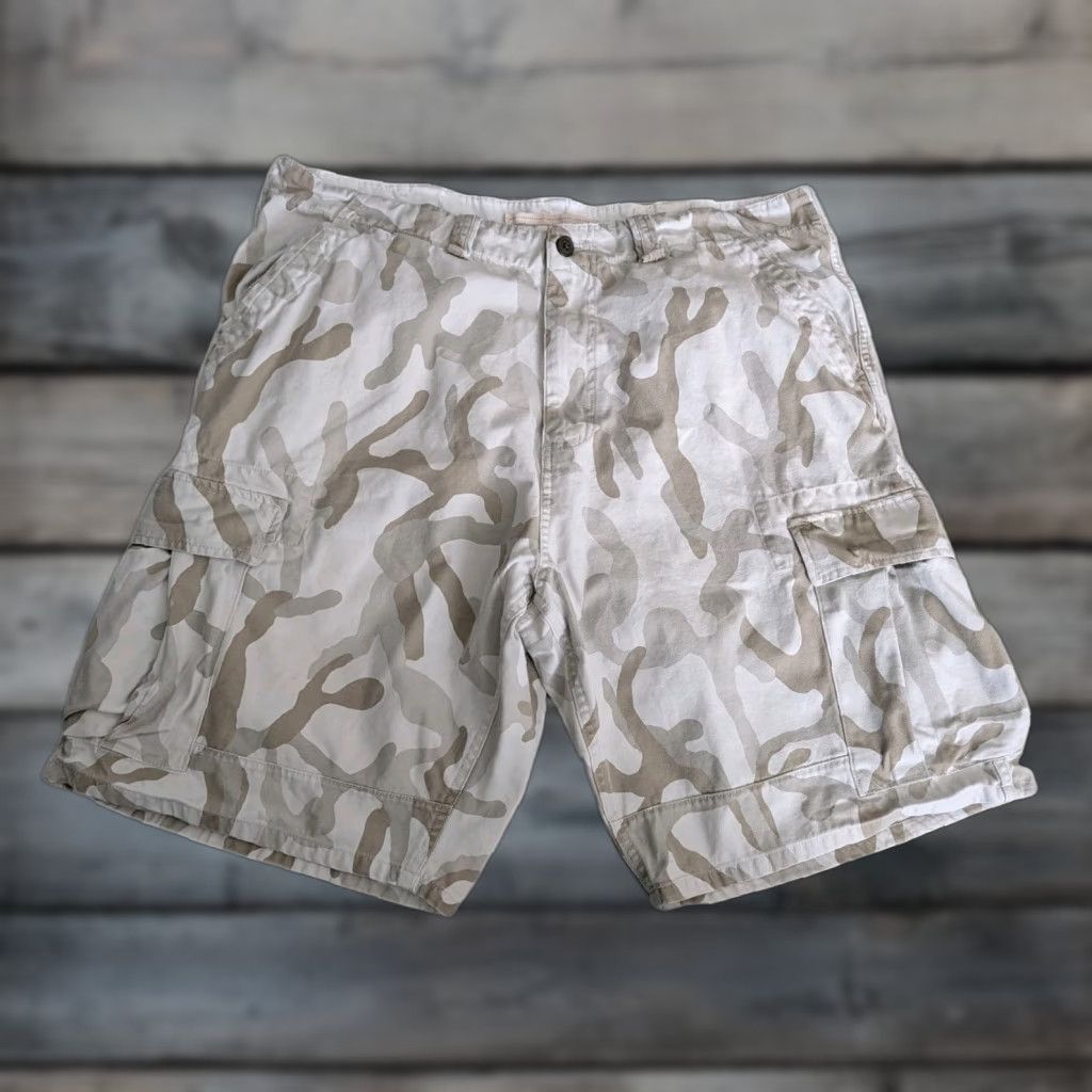 Chaps Chaps Denim Camouflage Cargo Shorts Men 38x10 Workwear EUC Size US 38 / EU 54 - 1 Thumbnail
