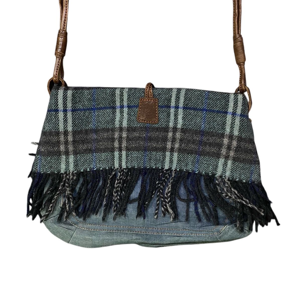 Burberry Burberry Blue Label Vintage Crossbody Bag Size ONE SIZE - 8 Thumbnail