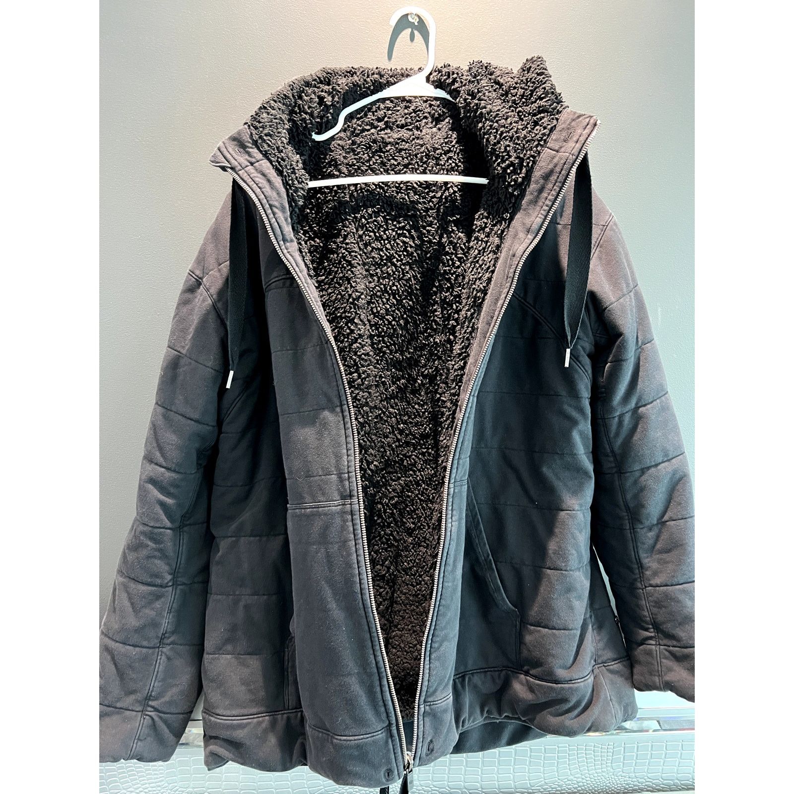 Lululemon RARE Lululemon Premium Coat with Sherpa Interior L-XL Size US L / EU 52-54 / 3 - 2 Thumbnail