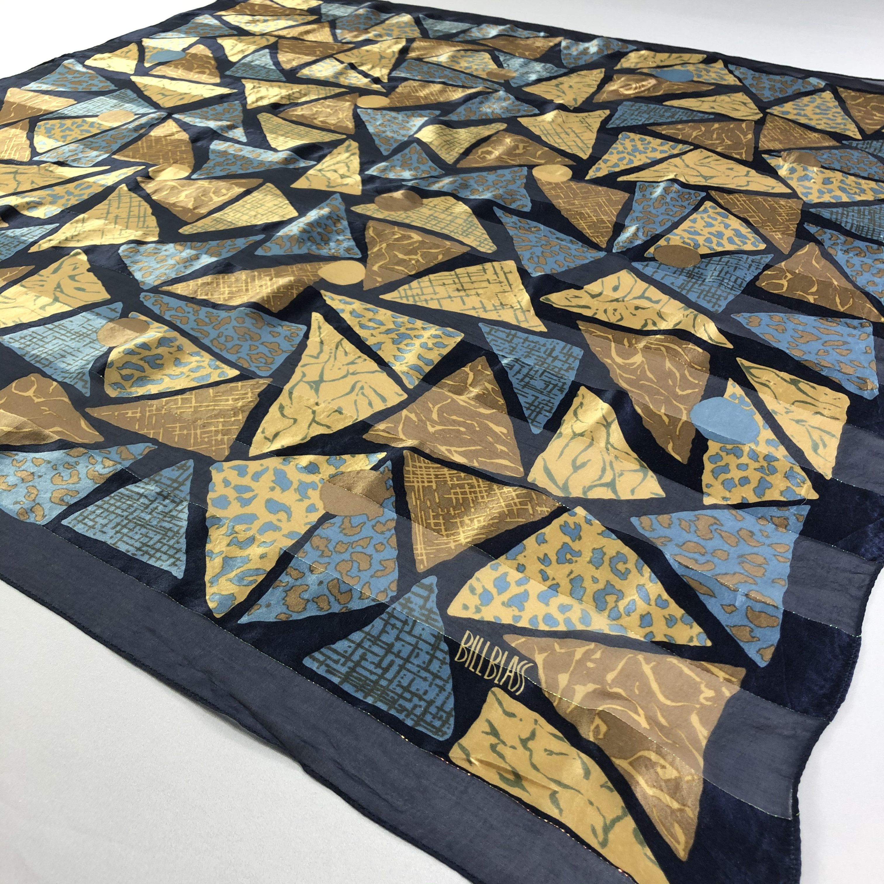 Bill Blass Vintage Bill Blass Silk Scarf Size ONE SIZE - 3 Thumbnail