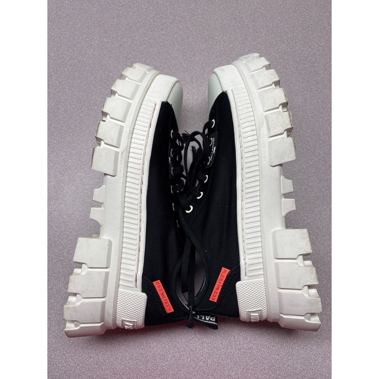 Palladium Palladium Black and Marshmallow Revolt Lo Tx Size 10 Size US 10 / IT 40 - 4 Thumbnail