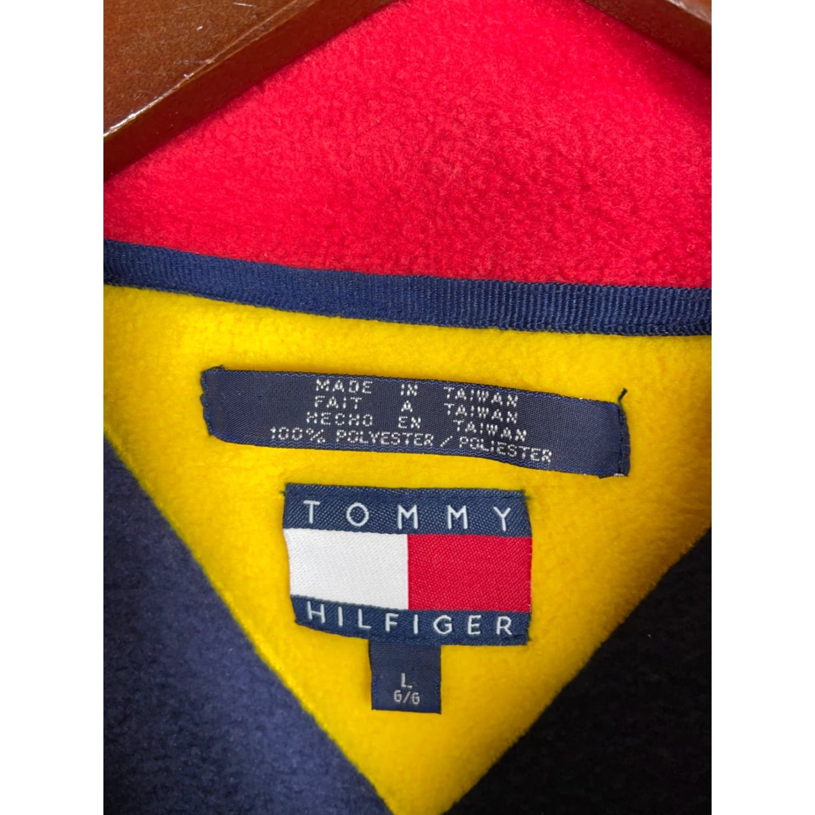 Tommy Hilfiger VINTAGE Tommy Hilfiger Jacket 1/4 Zip Fleece Pullover Adult Large Dark Blue Heavy Embroidered 90s Mens Size US L / EU 52-54 / 3 - 3 Thumbnail