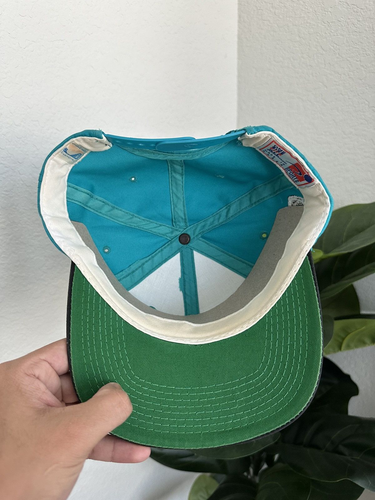 Sports Specialties × Vintage Vintage 90s Vancouver Grizzlies Script Sports Specialties Size ONE SIZE - 8 Thumbnail