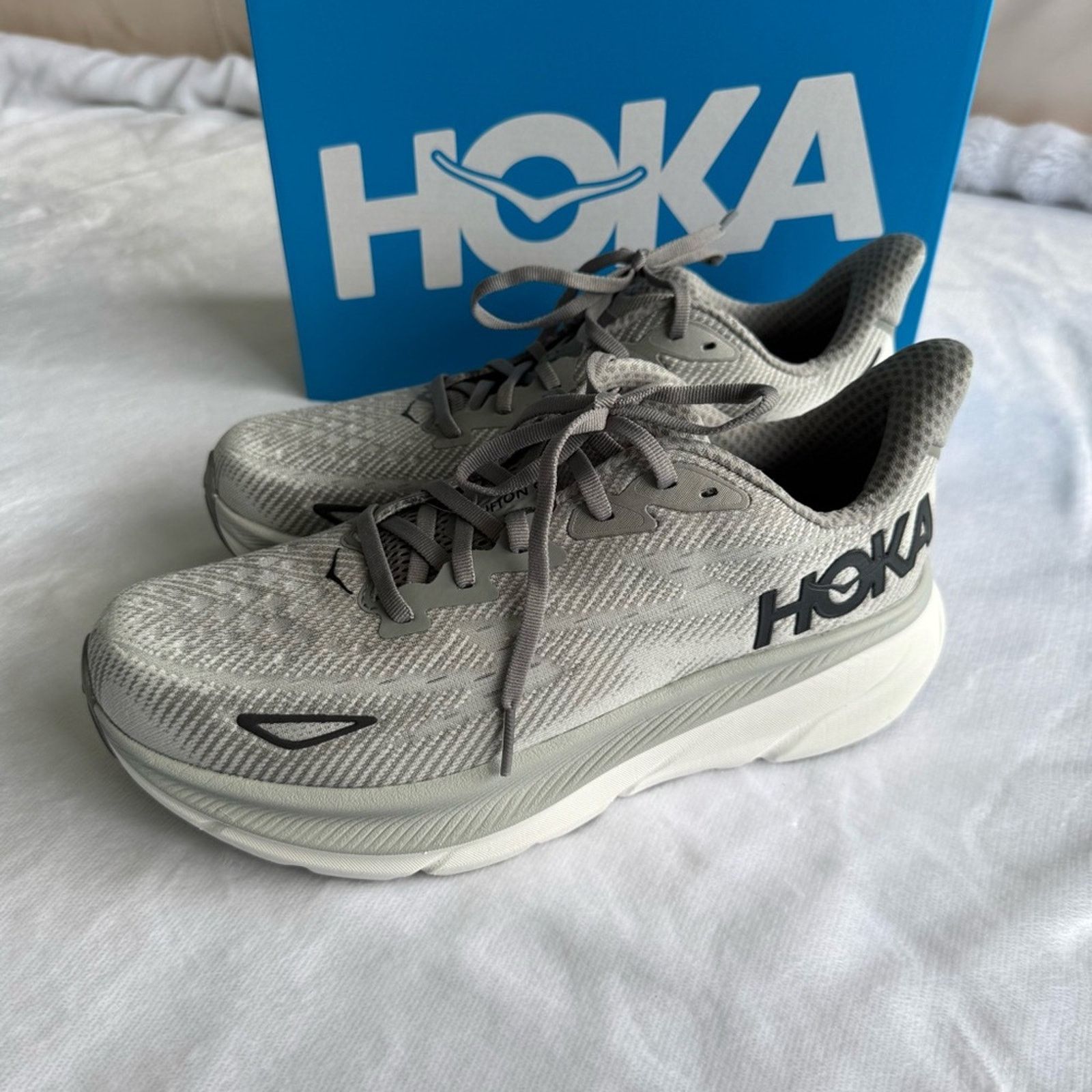 Hoka New! HOKA Gray Running Shoes, Clifton 9, Size 9D Men Size US 9 / EU 42 - 4 Thumbnail
