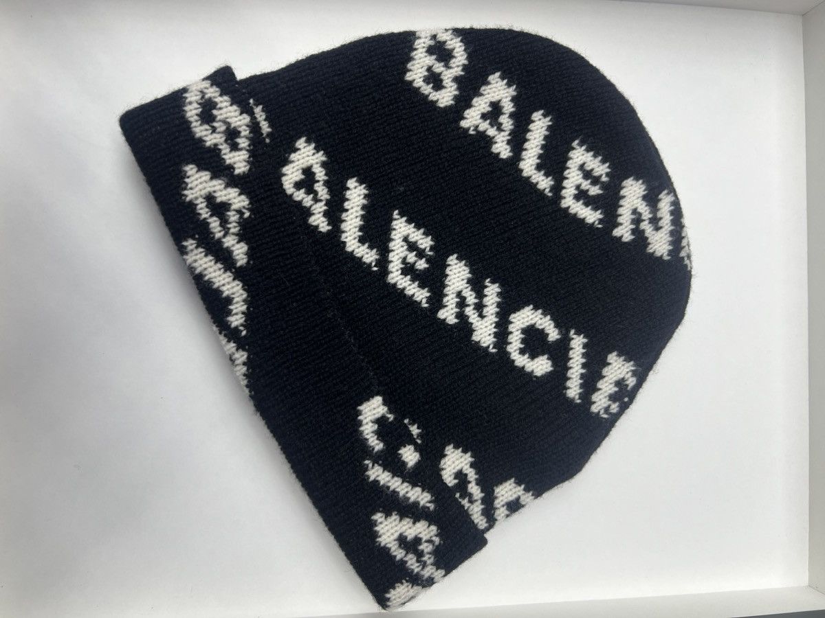 Balenciaga Balenciaga Beverly Hills Black Beanie | Grailed