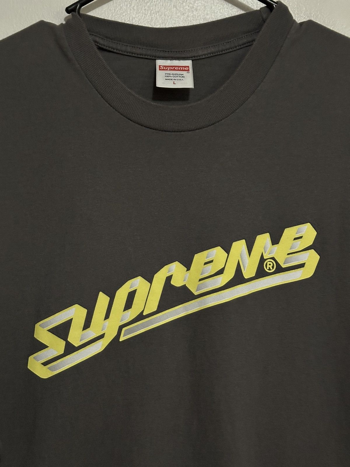 Supreme Supreme Banner Tee Size US L / EU 52-54 / 3 - 2 Thumbnail