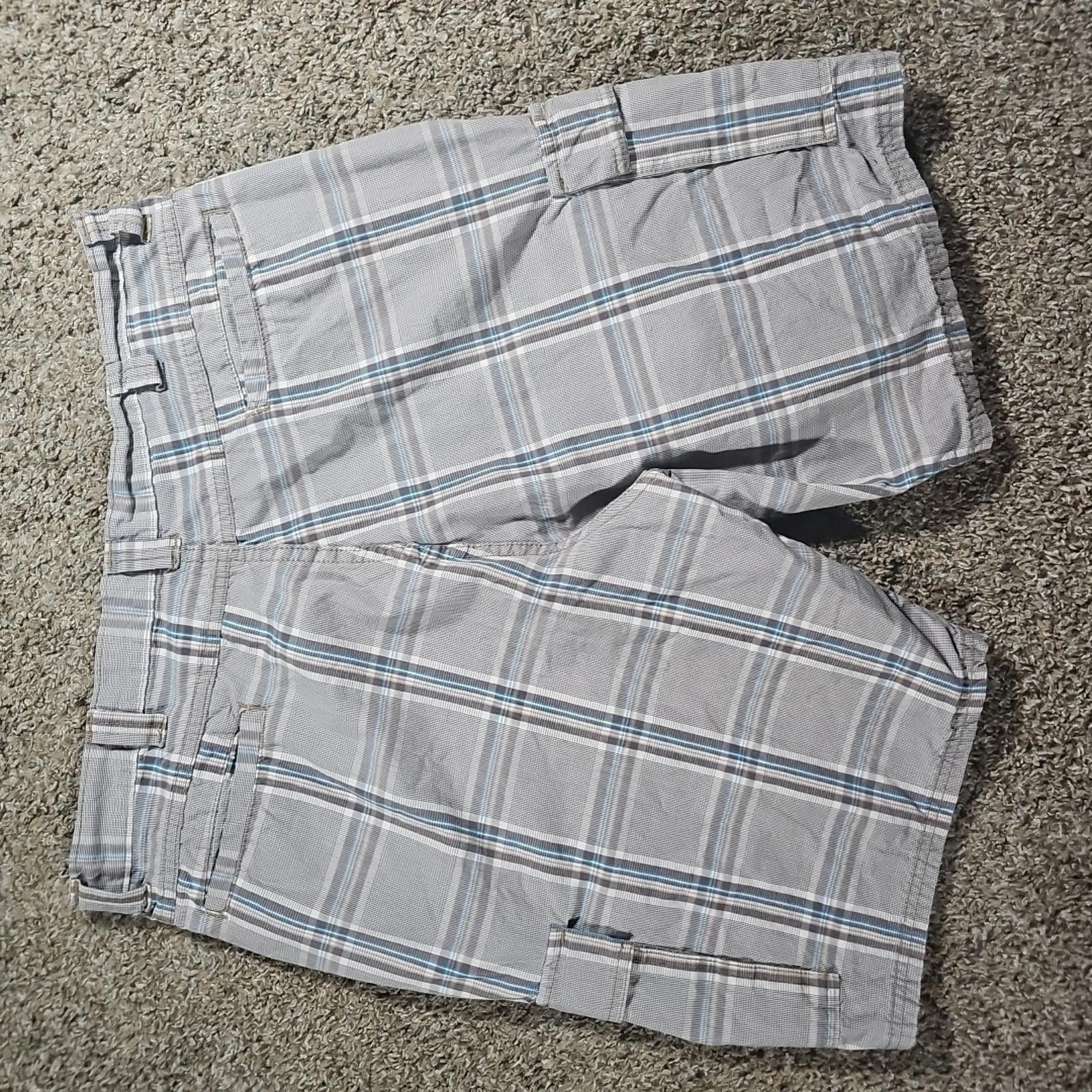 Wrangler Wrangler Sz 36 Gray Blue Windowpane Cargo Shorts Size US 36 / EU 52 - 6 Thumbnail