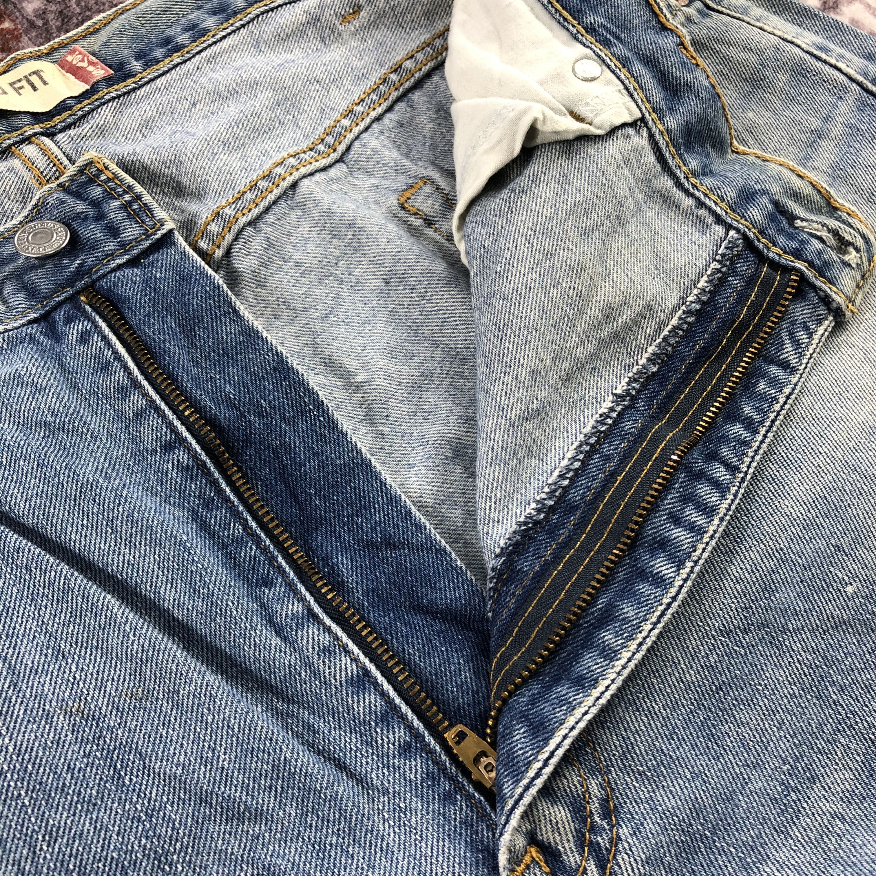 Levi's × Vintage Vintage Light Wash Levis 550 Jeans-JM2839 Size US 41 - 10 Thumbnail