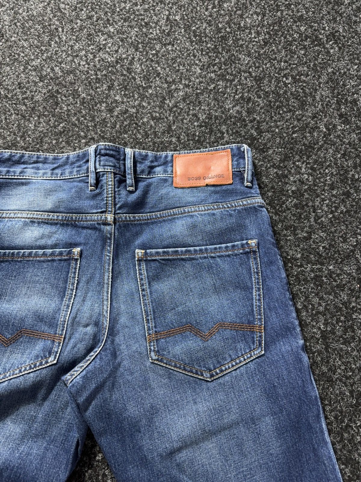 Hugo Boss Luxury Hugo Boss Orange Vintage Y2K Straight Fade Jeans W30 Size US 30 / EU 46 - 17 Thumbnail