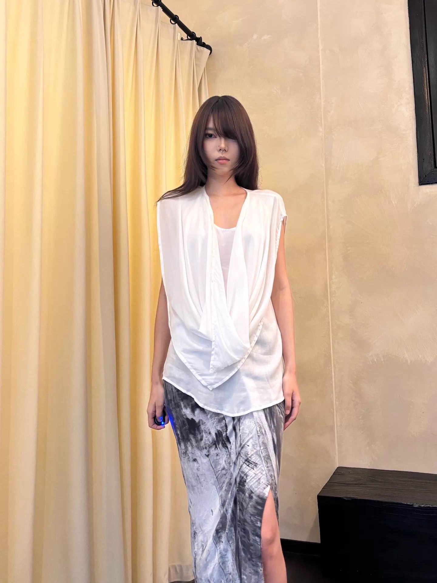 Limi Feu LIMI FEU Tencel Drop Shoulder Mock Two-Piece Draped Neck Top S Size S / US 4 / IT 40 - 6 Thumbnail